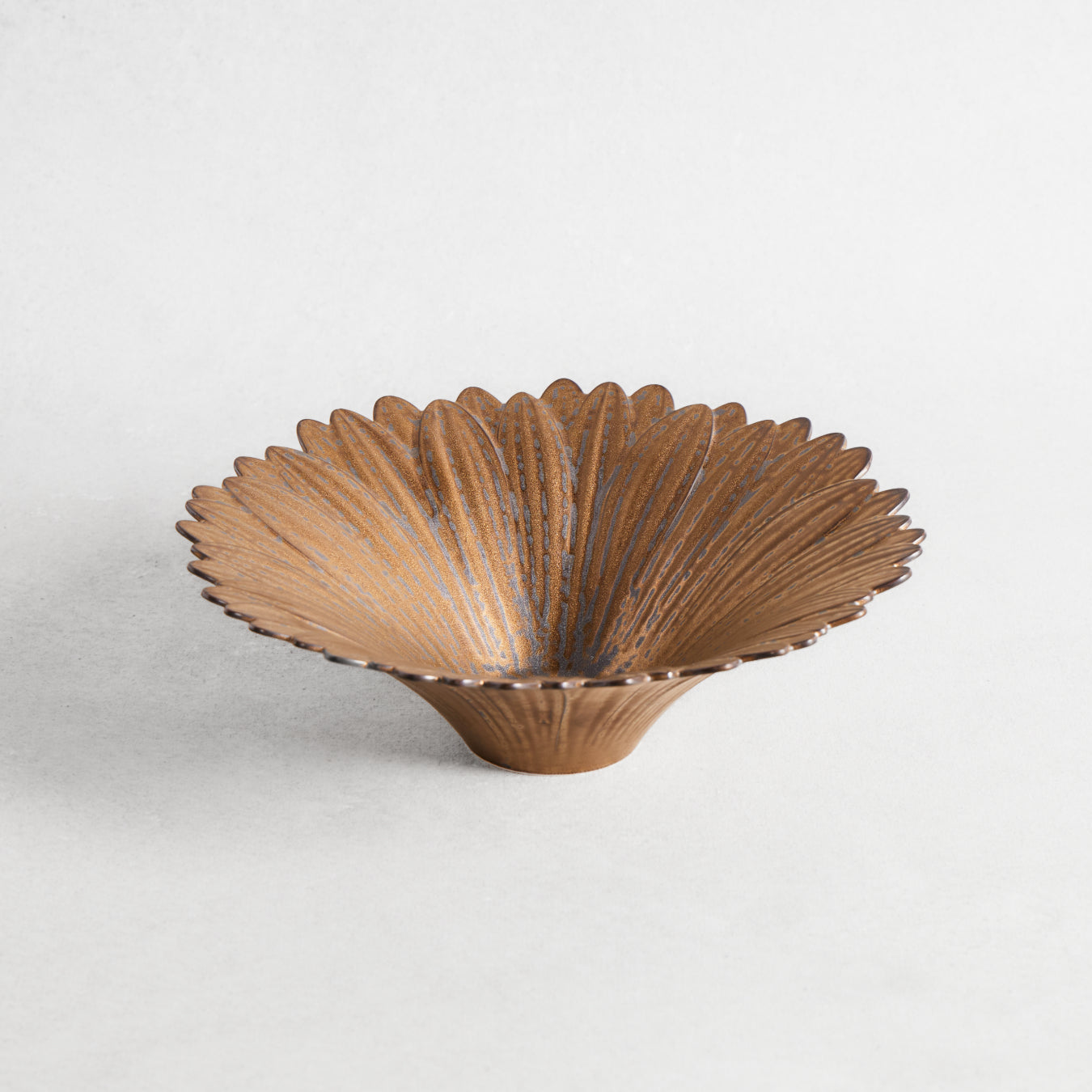 Golden Manganese Gerbera Bowl