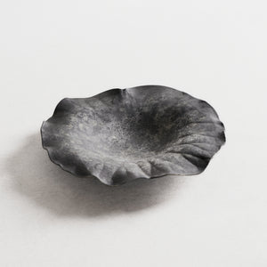 Moon Surface Lotus Plate S