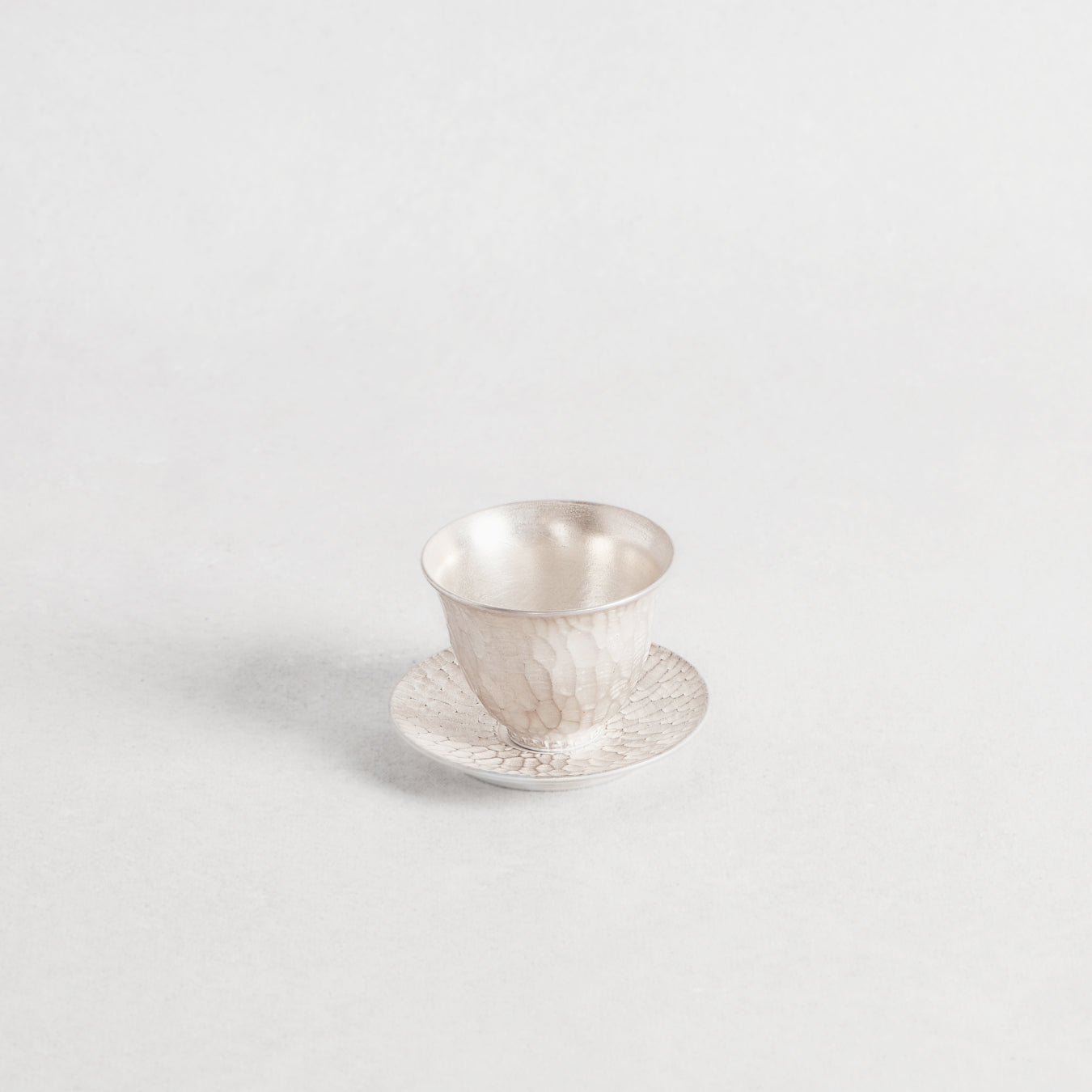 Silver Tsuchime Fuchisori Hobin and Tea Cup