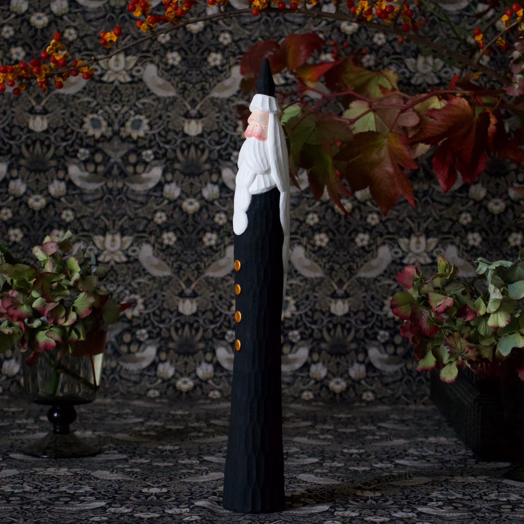 Tongari Santa - Black #1