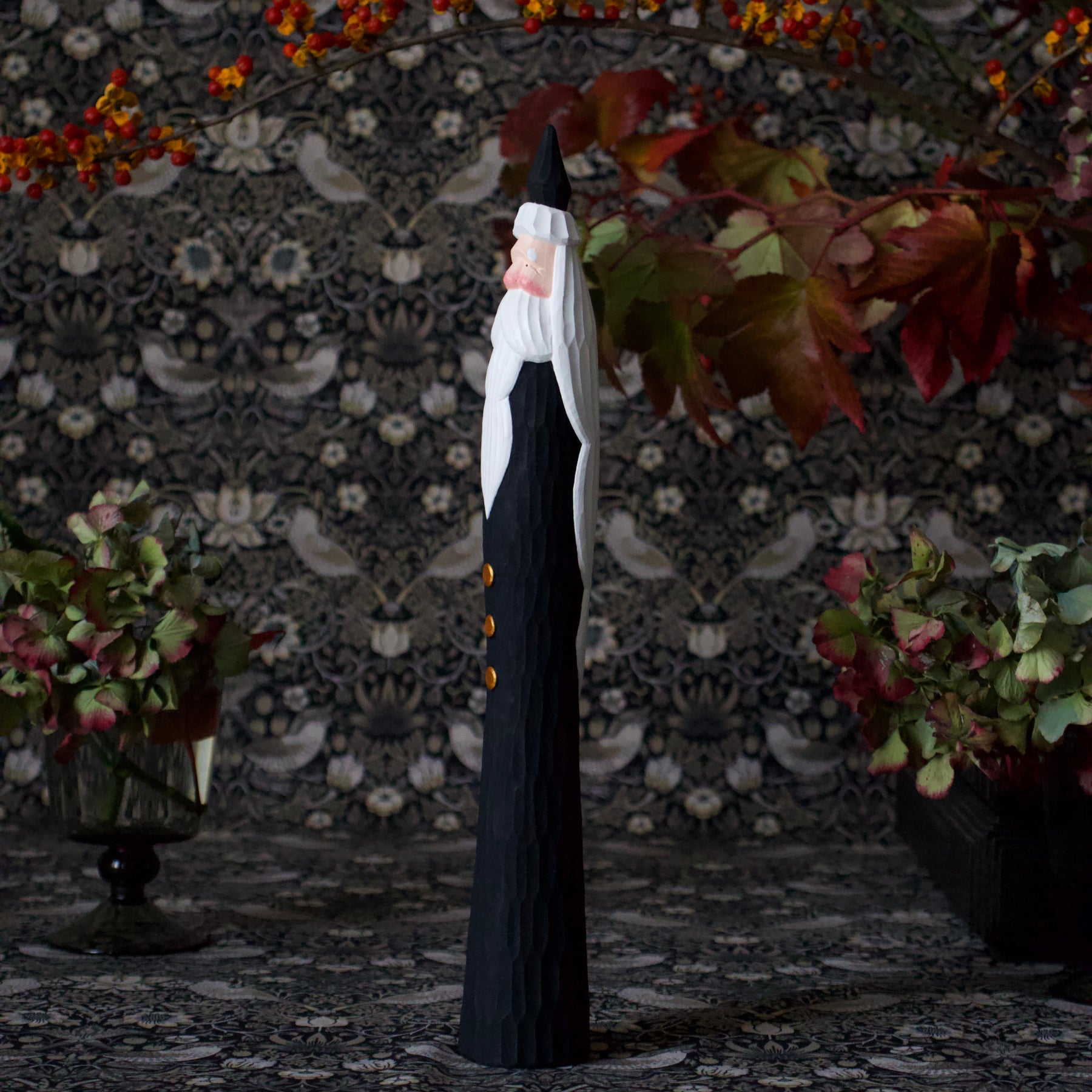 Tongari Santa - Black #2