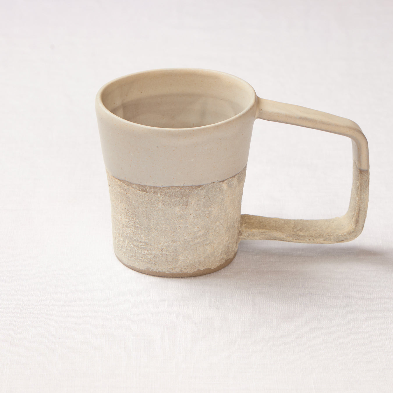 MUG 03