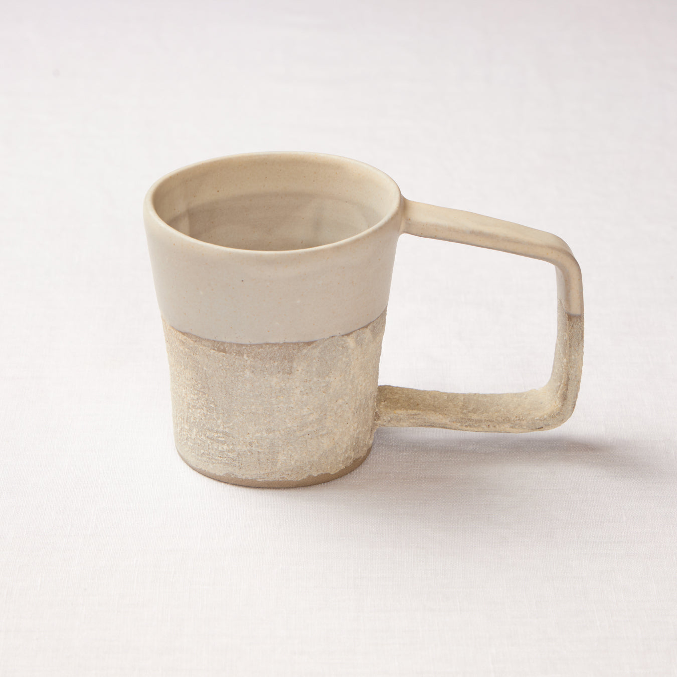 MUG 03