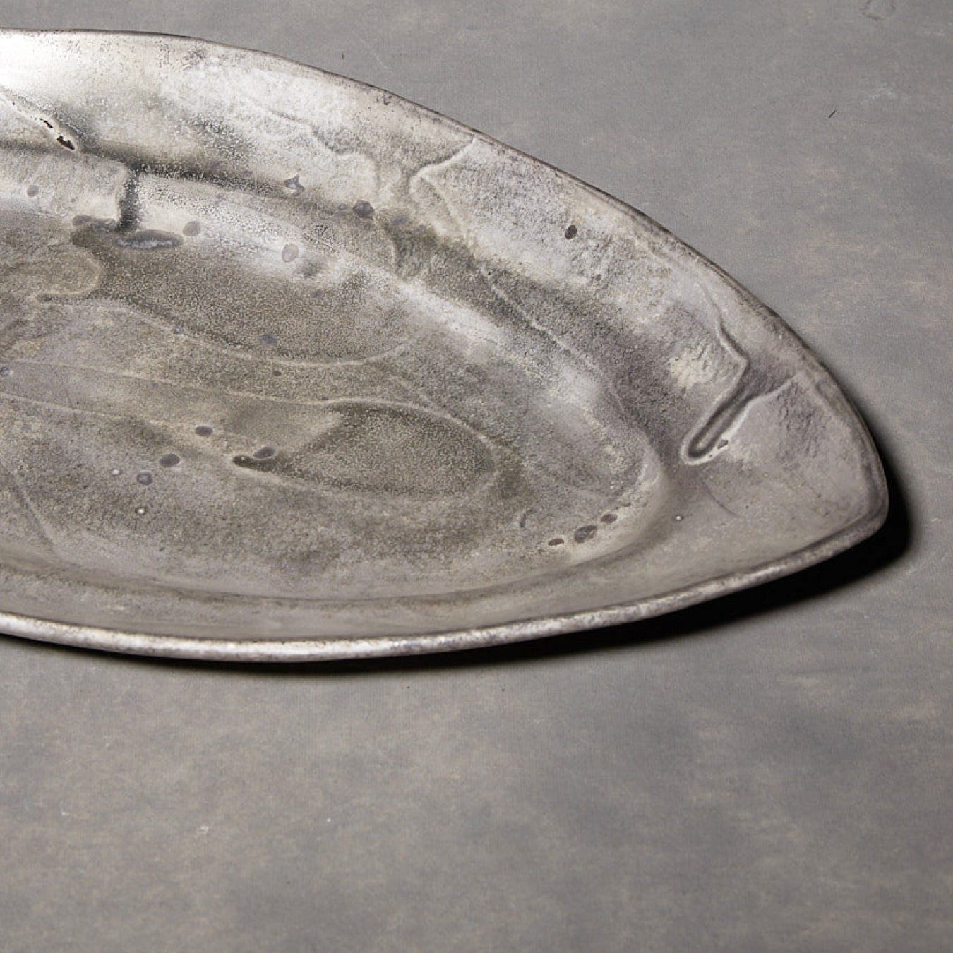 Yuko Ikeda Silver Glazed Oval Plate 01
