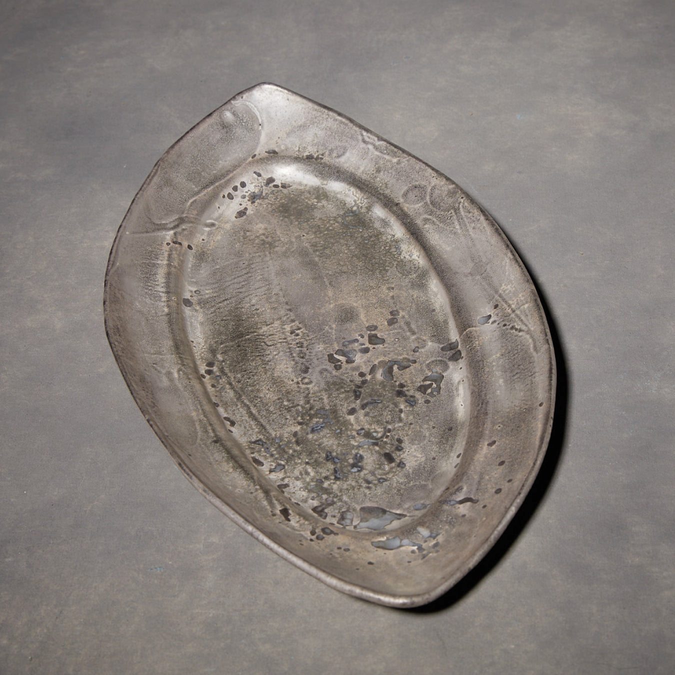Yuko Ikeda Silver Glazed Oval Plate 02