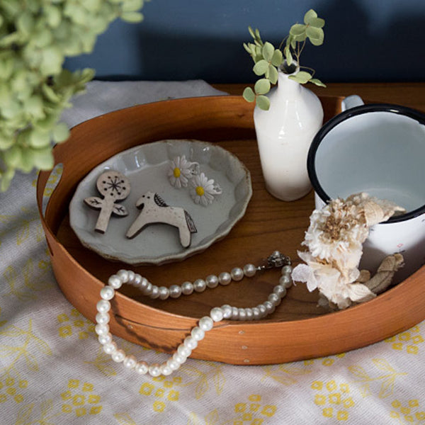 Shaker Oval Handle Tray