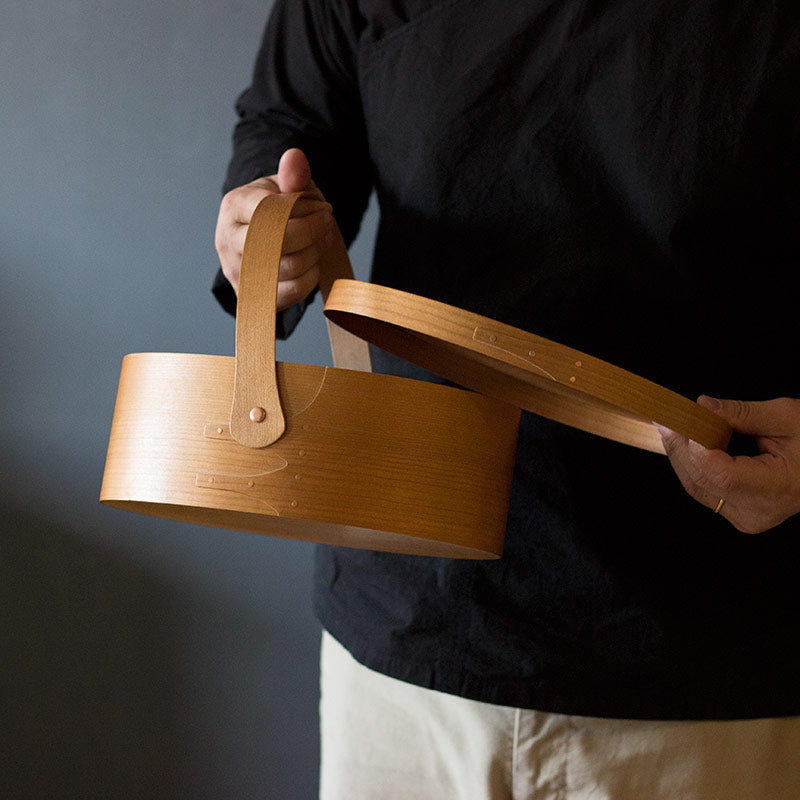 Shaker Swing Handle Box