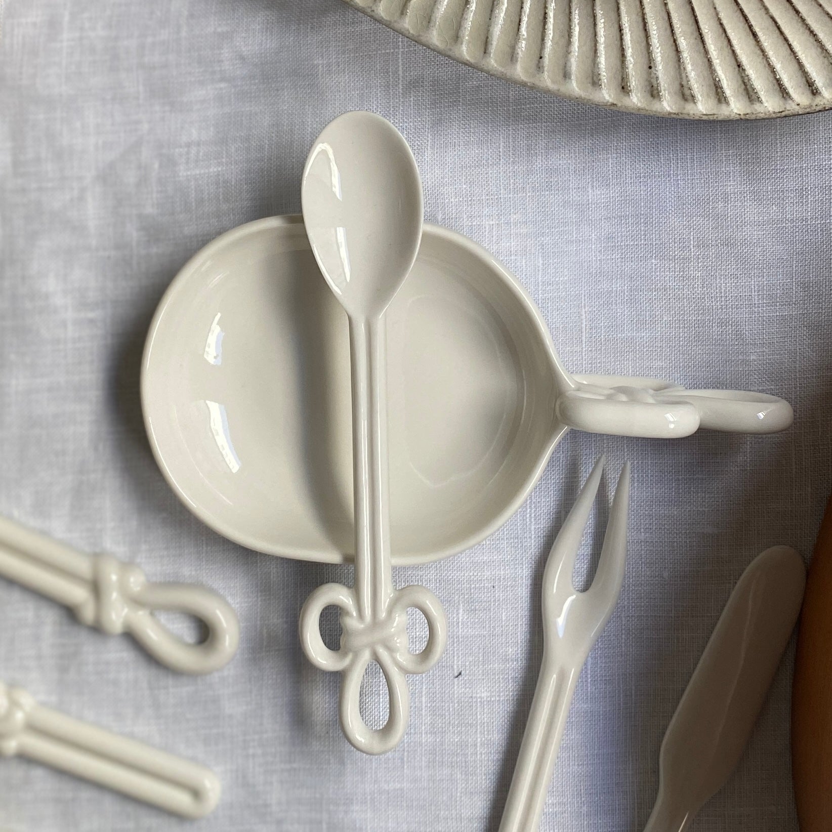 Knot Dessert Cutlery